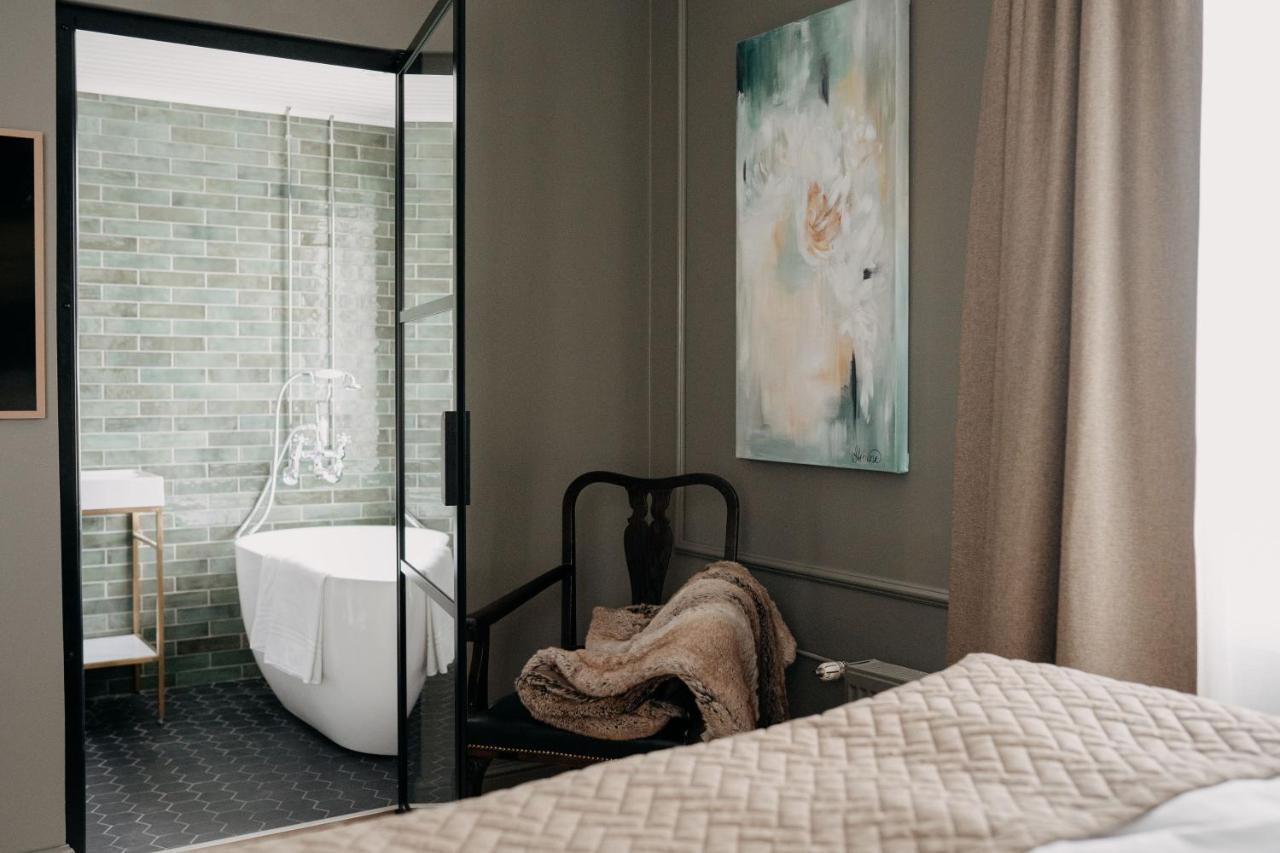 Lillan Hotel & Koek ตัมเปเร ภายนอก รูปภาพ
